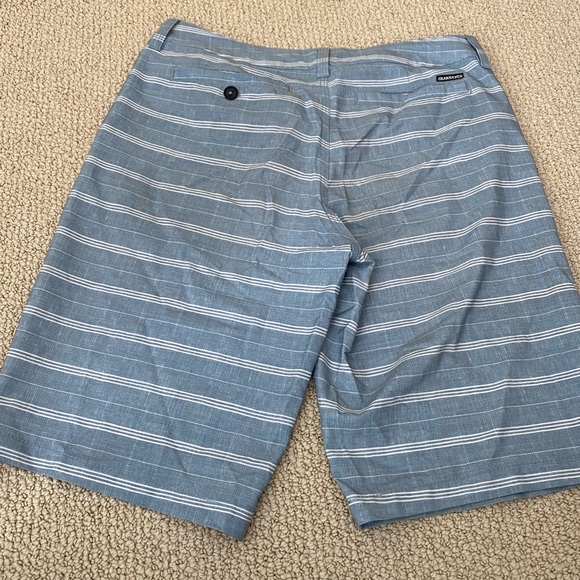 Quicksilver shorts size 27 - Picture 2 of 3
